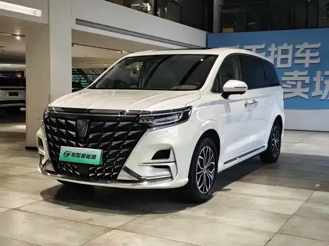 Roewe iMAX8 New Energy — фото 1