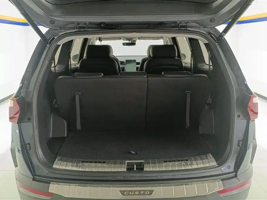 Hyundai Custo — фото 2