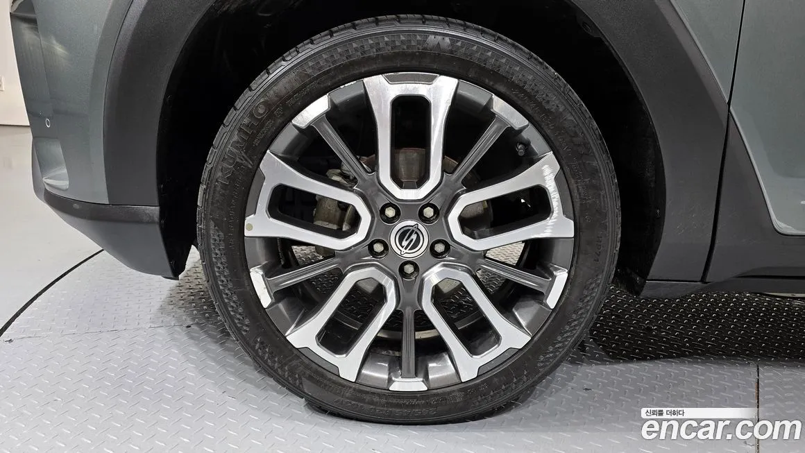 KG Mobility (Ssangyong) Torres — фото 7