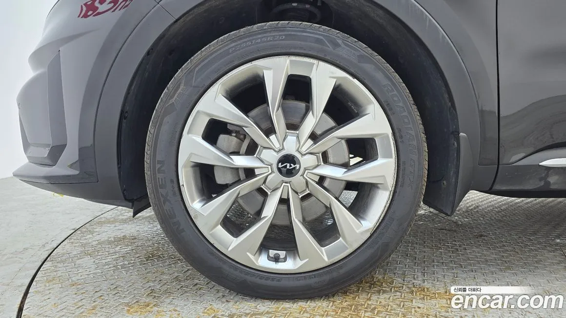Kia Sorento — фото 10