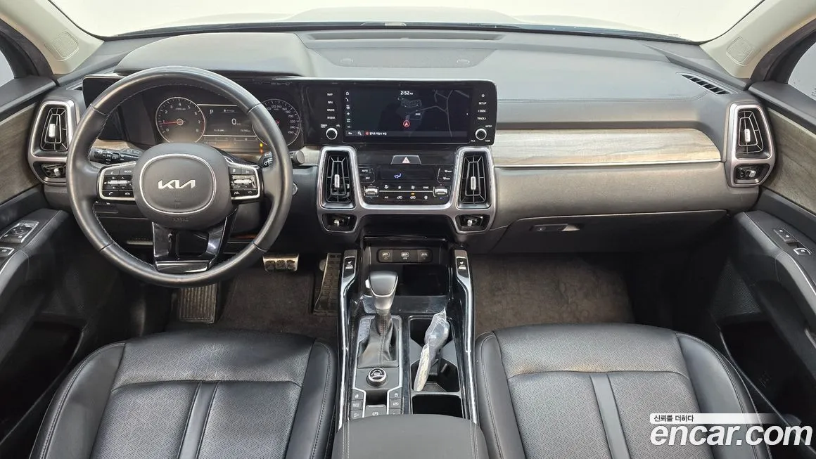 Kia Sorento — фото 8