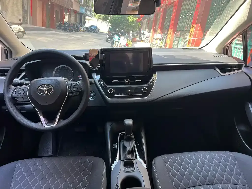 Toyota Allion — фото 6