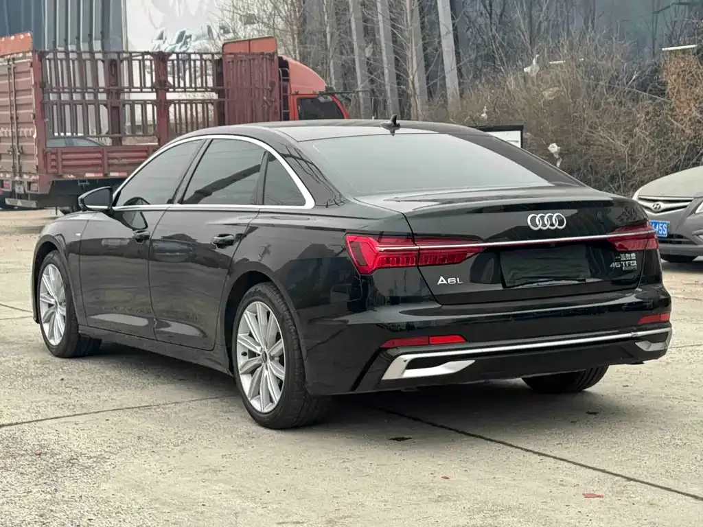 Audi A6L — фото 6