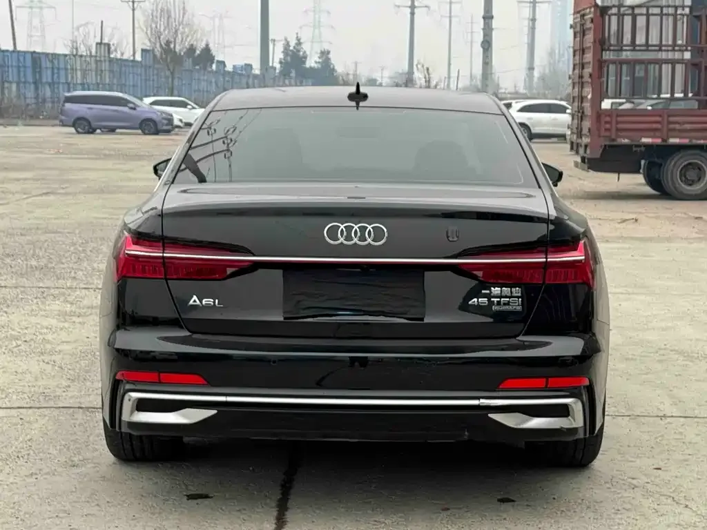 Audi A6L — фото 4