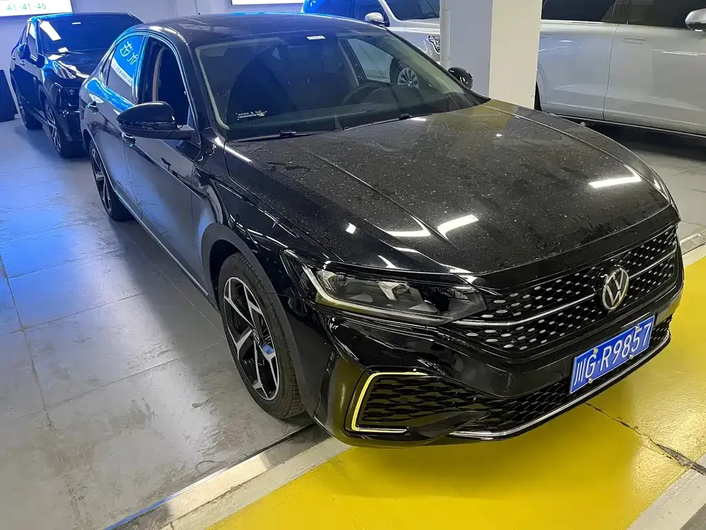 Volkswagen Passat — фото 5