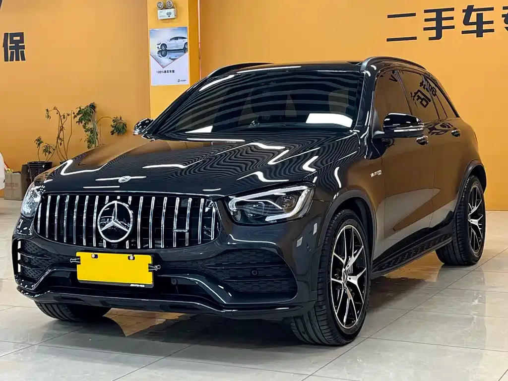 Mercedes-Benz GLC AMG — фото 1