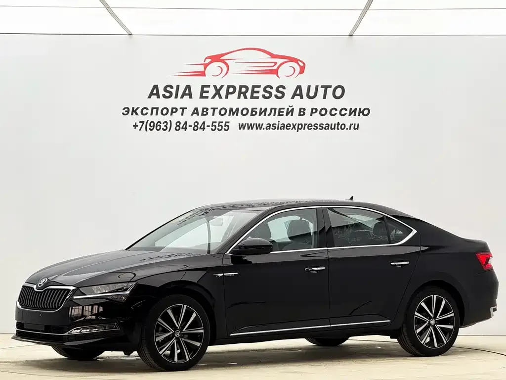 Skoda Superb — фото 1