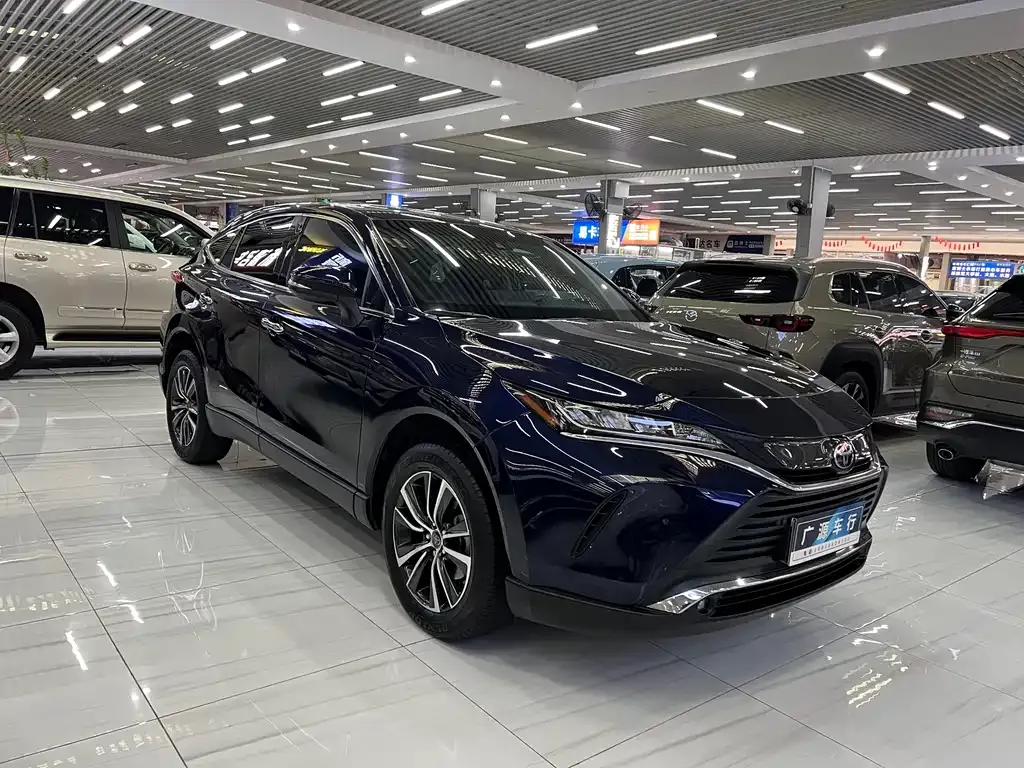 Toyota Harrier — фото 8