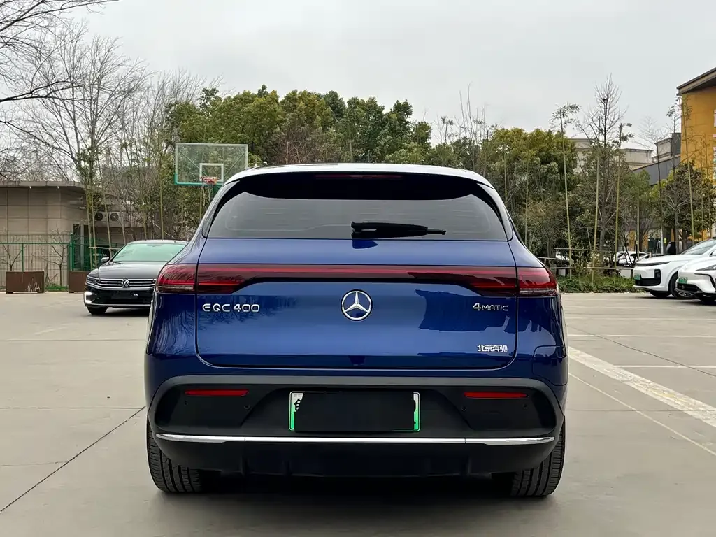 Mercedes-Benz EQC — фото 6