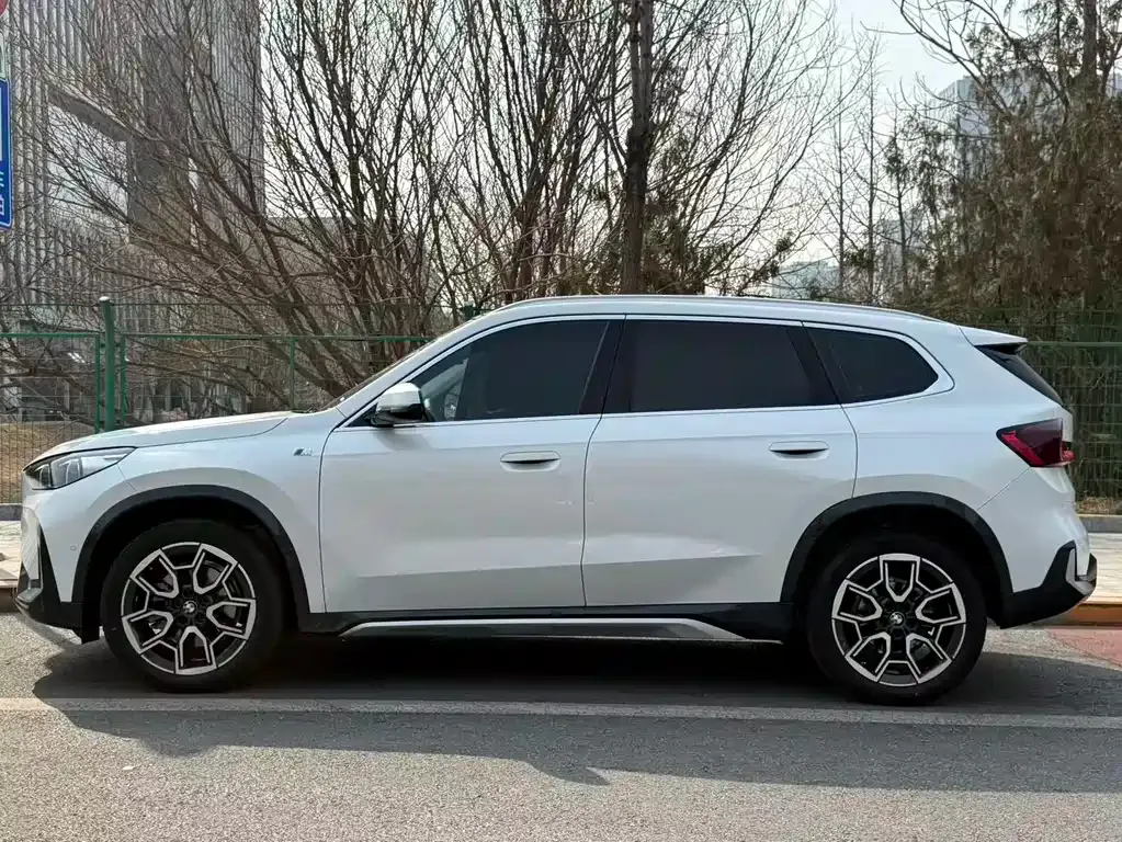 BMW X1 — фото 10