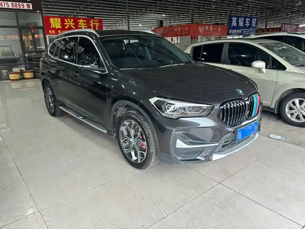 BMW X1 — фото 10