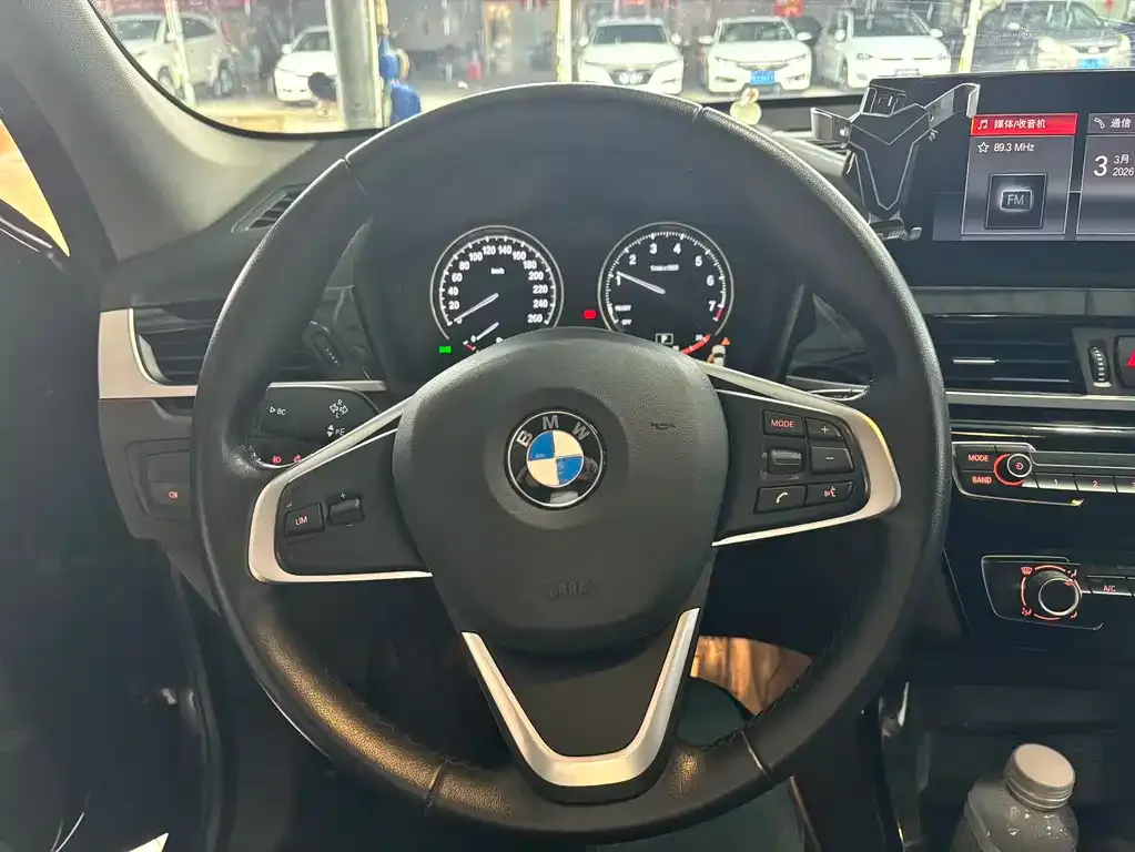 BMW X1 — фото 4