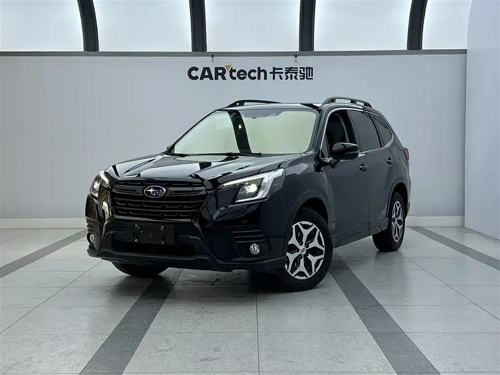 Subaru Forester — фото 1