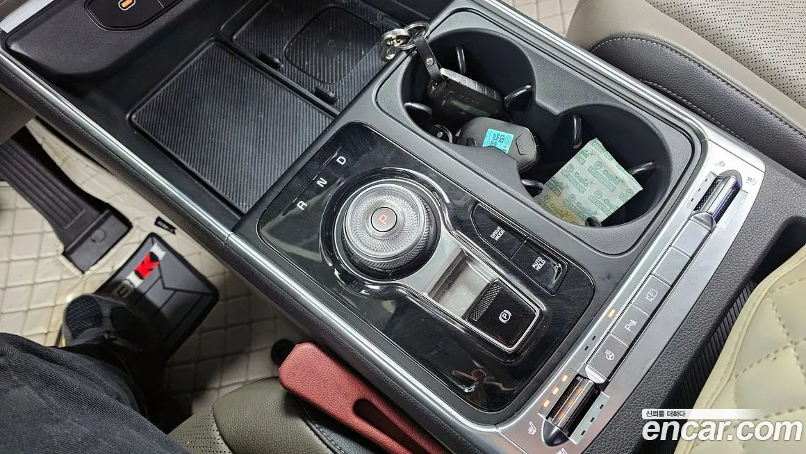 Kia Carnival — фото 10