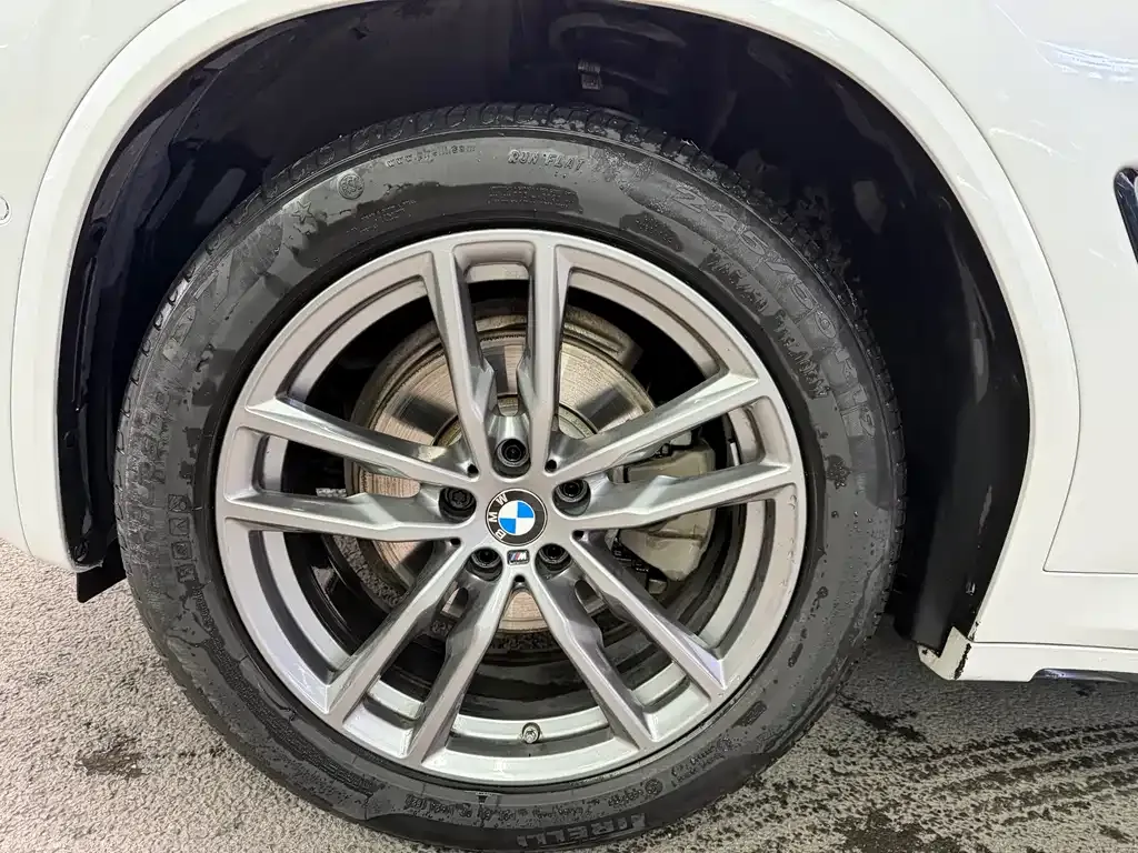 BMW X3 — фото 10