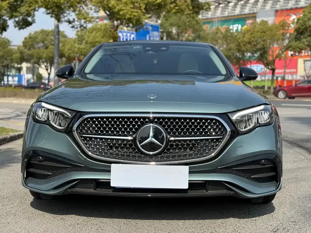 Mercedes-Benz E-Class (Import) — фото 10