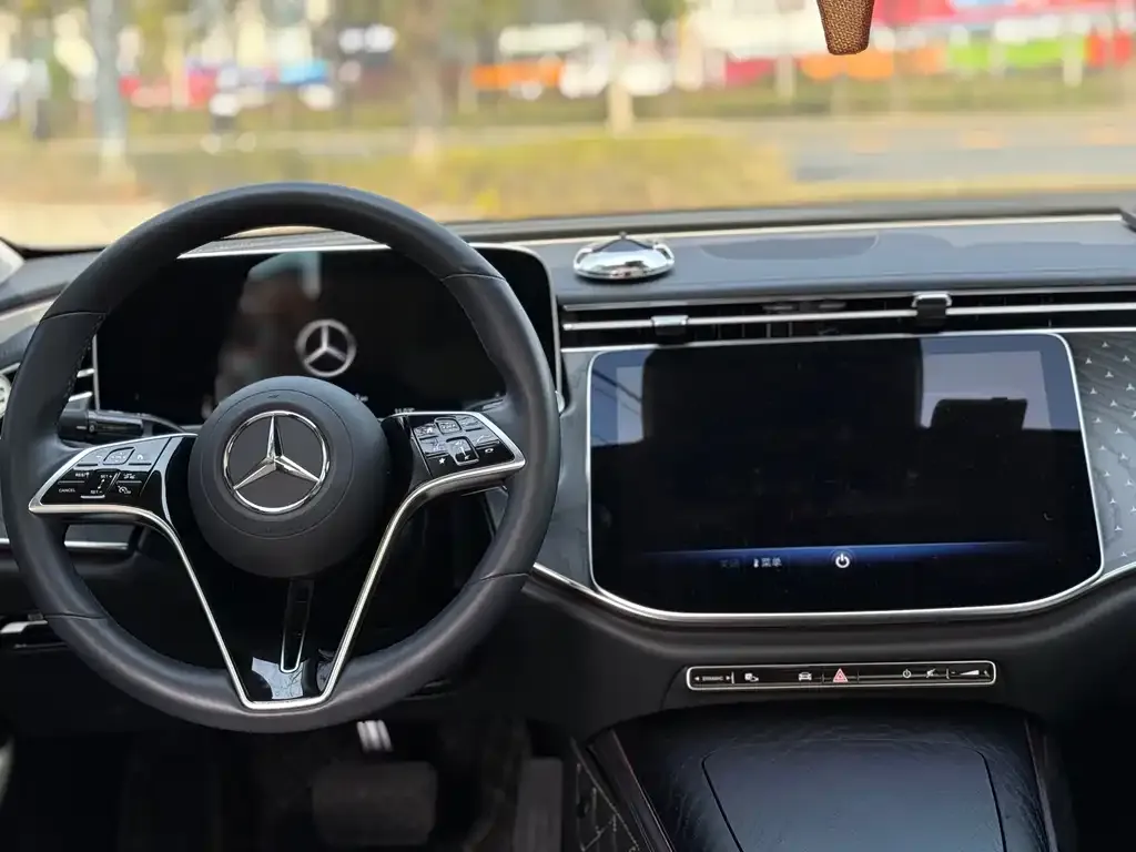 Mercedes-Benz E-Class (Import) — фото 9