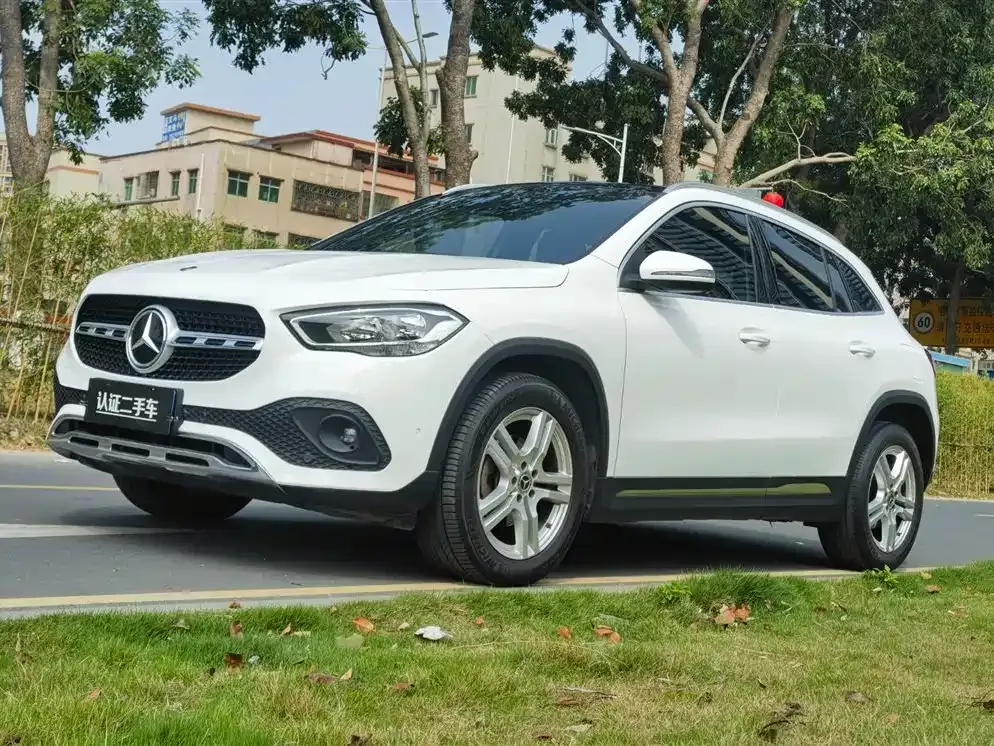 Mercedes-Benz GLA — фото 1
