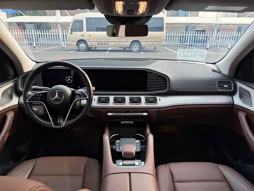 Mercedes-Benz GLE — фото 8
