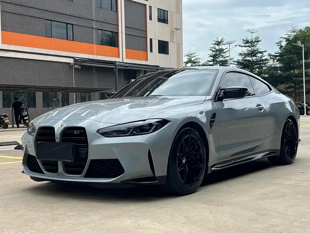 BMW M4 — фото 10
