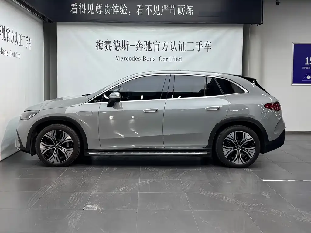 Mercedes-Benz EQE SUV — фото 3