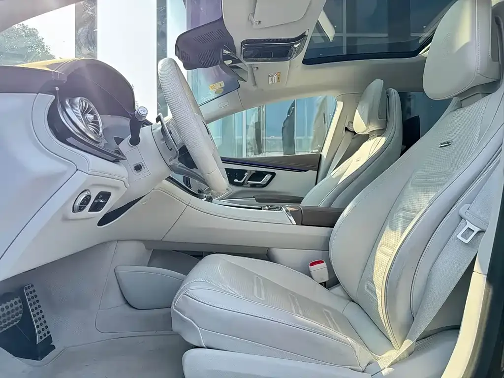 Mercedes-Benz EQS AMG — фото 3