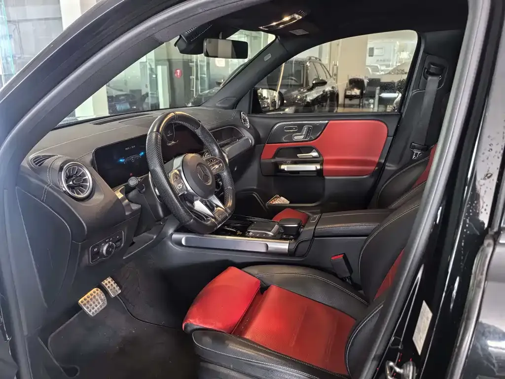 Mercedes-Benz GLB AMG — фото 4
