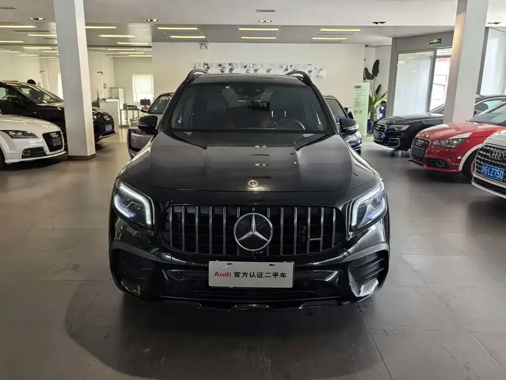 Mercedes-Benz GLB AMG — фото 9