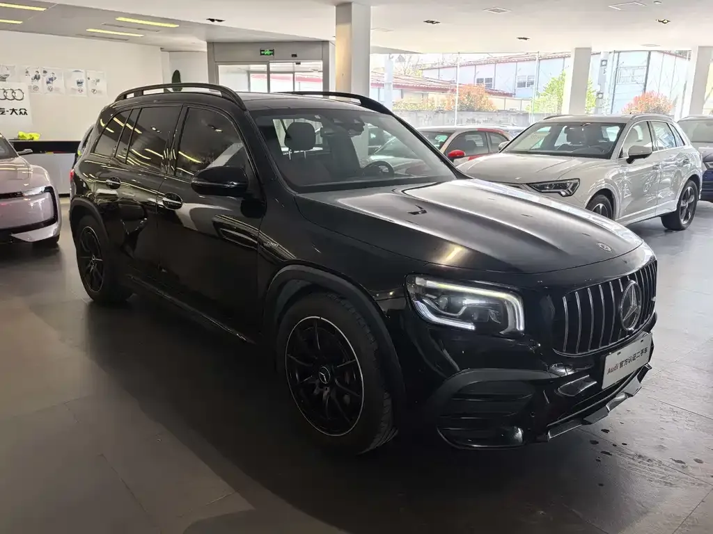 Mercedes-Benz GLB AMG — фото 3