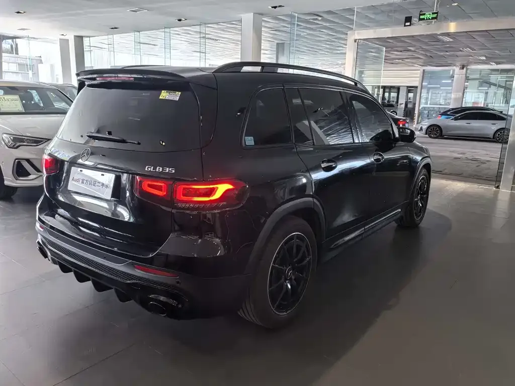 Mercedes-Benz GLB AMG — фото 2