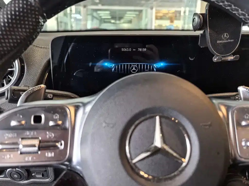 Mercedes-Benz GLB AMG — фото 8