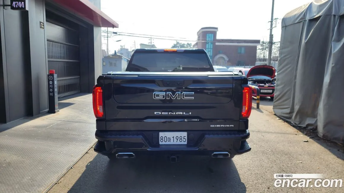 GMC Sierra — фото 5