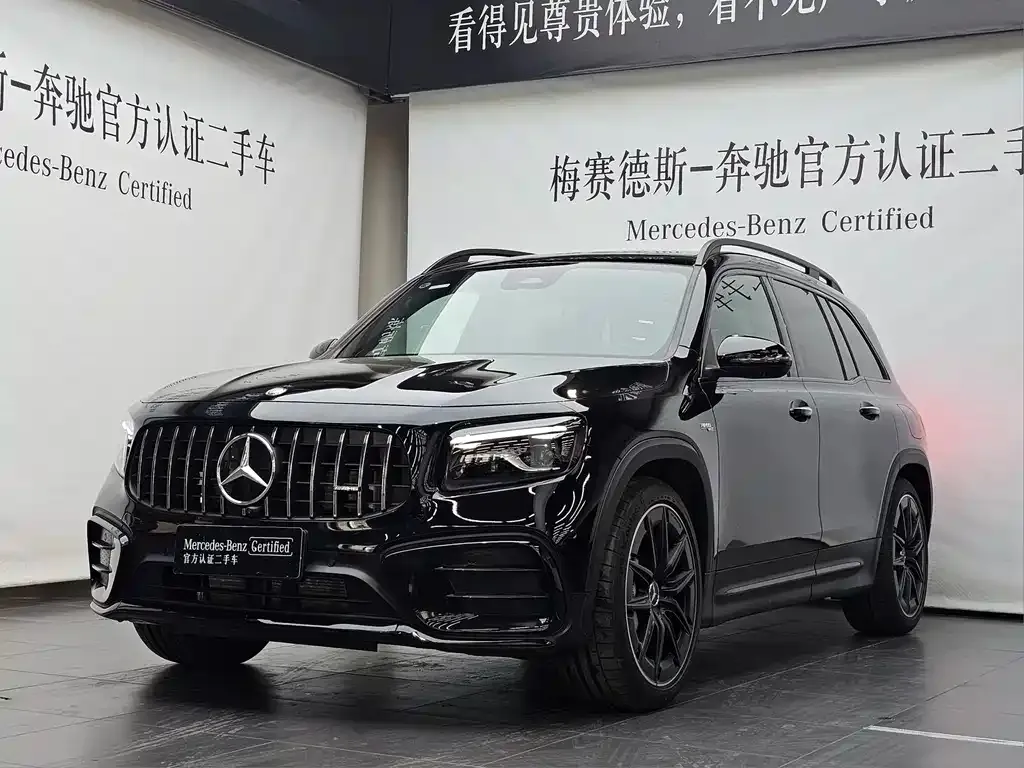 Mercedes-Benz GLB AMG — фото 1