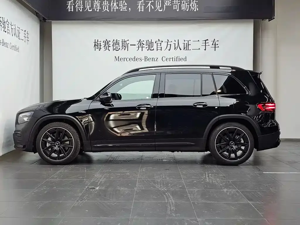 Mercedes-Benz GLB AMG — фото 8