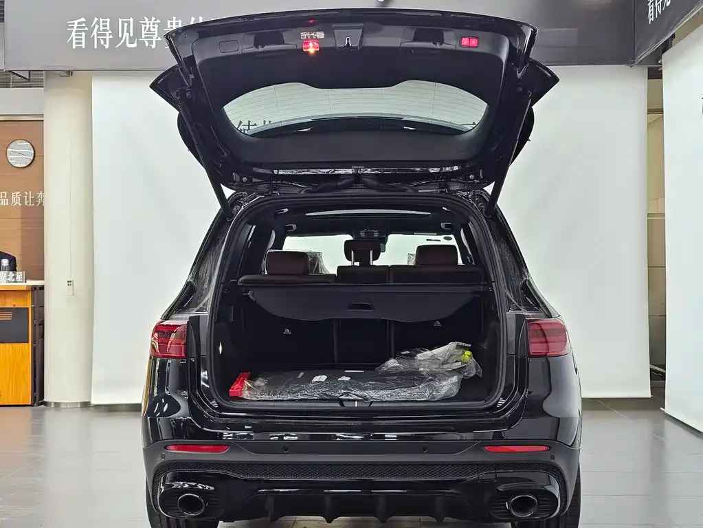 Mercedes-Benz GLB AMG — фото 7