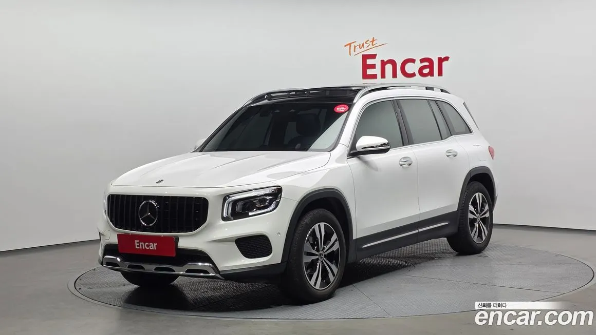 Mercedes-Benz GLB-Class — фото 1