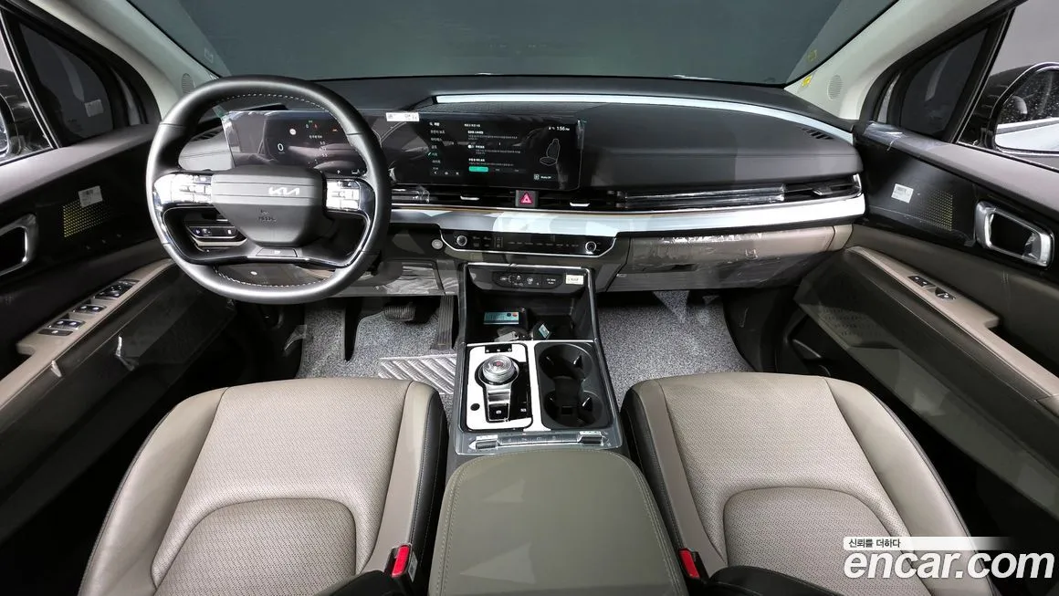 Kia Carnival — фото 9