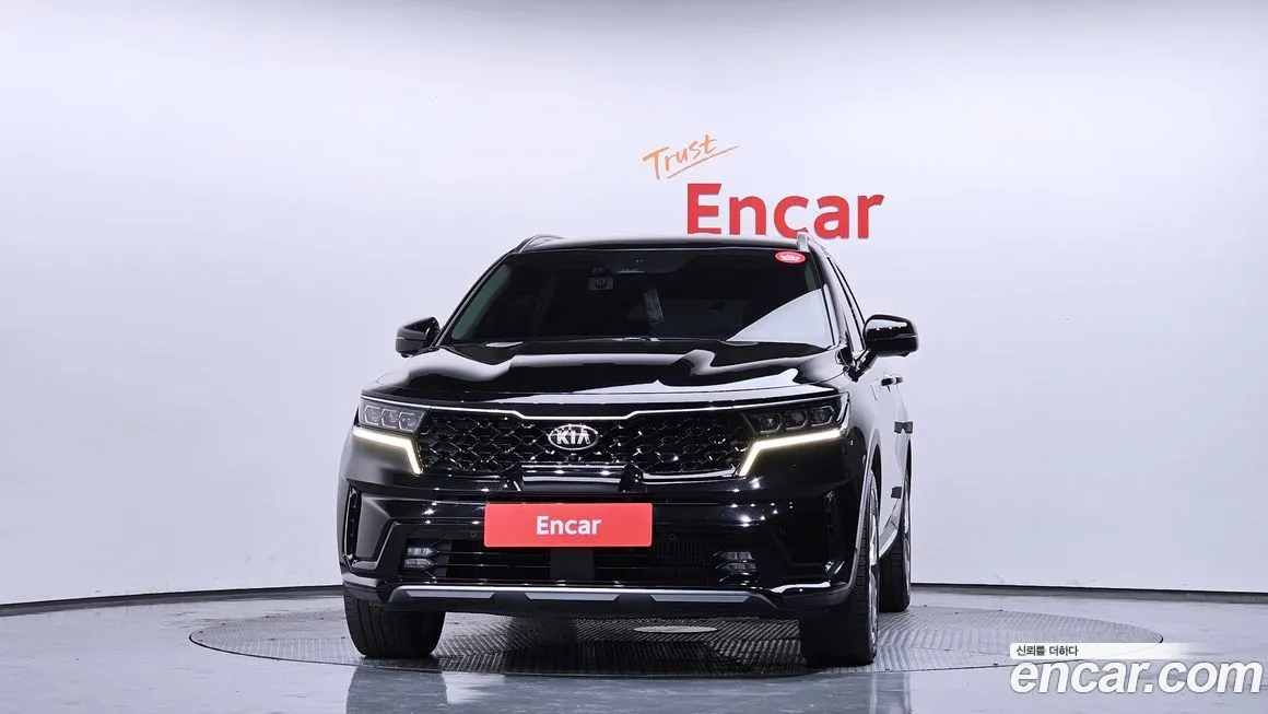 Kia Sorento — фото 8