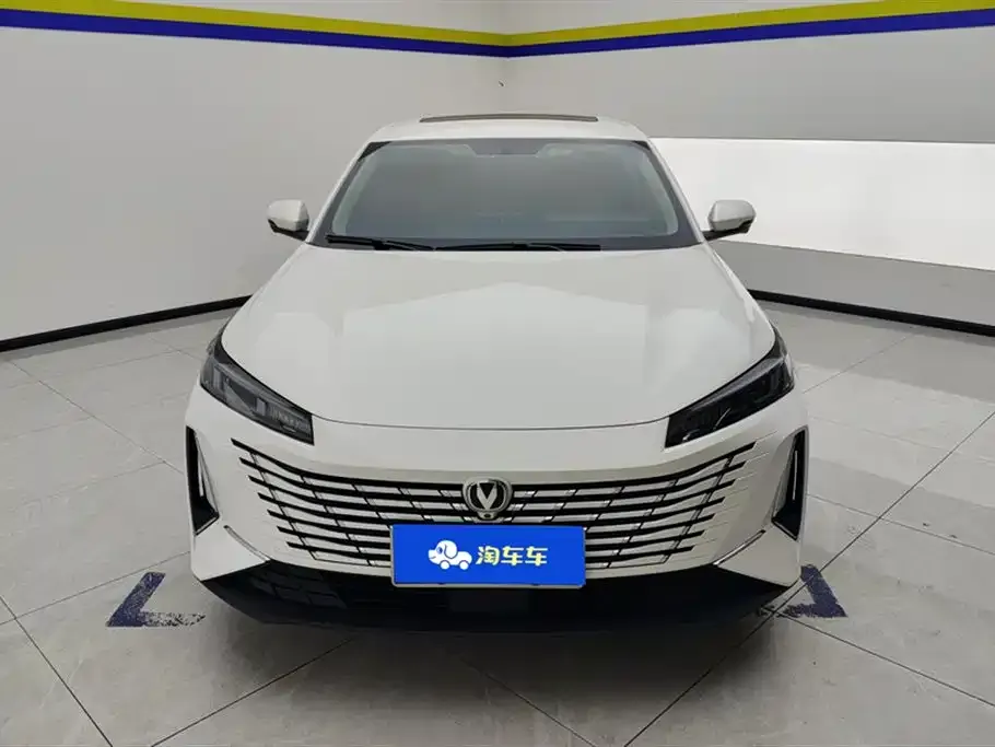 Changan Eado — фото 10