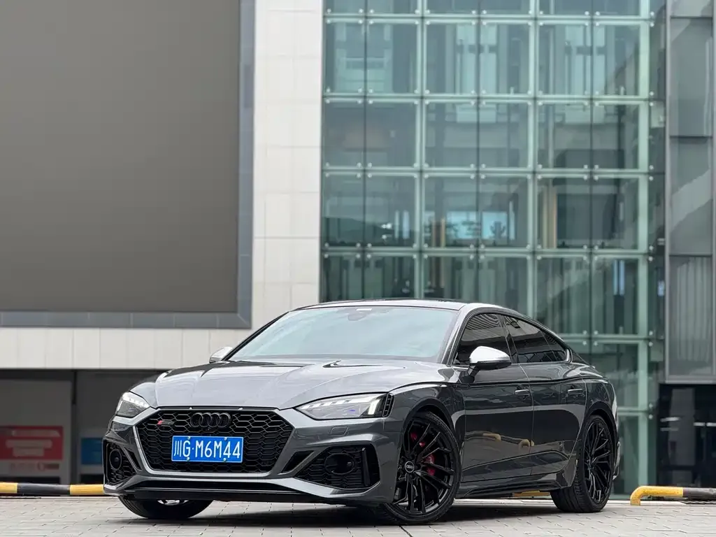 Audi RS 5 — фото 1