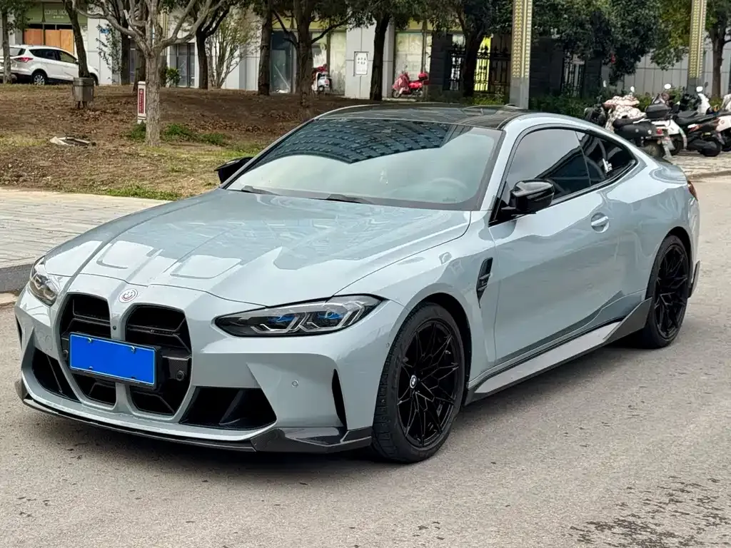 BMW M4 — фото 1