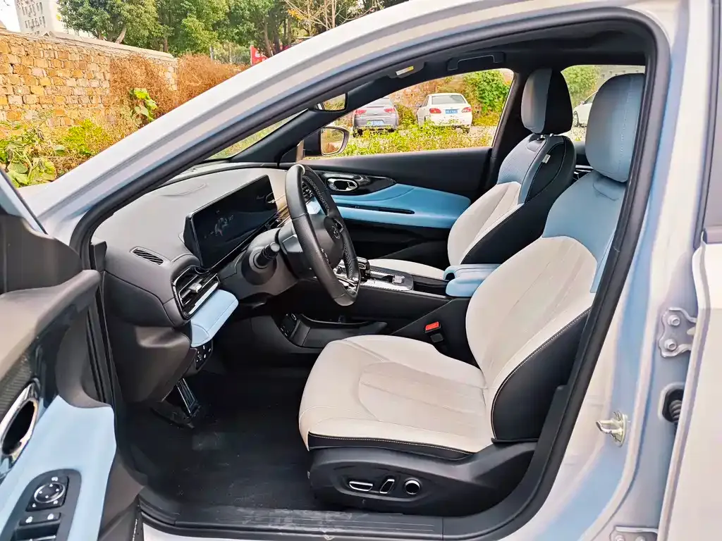 GAC Motor Shadow Leopard — фото 9