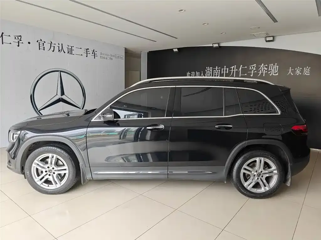 Mercedes-Benz GLB — фото 5