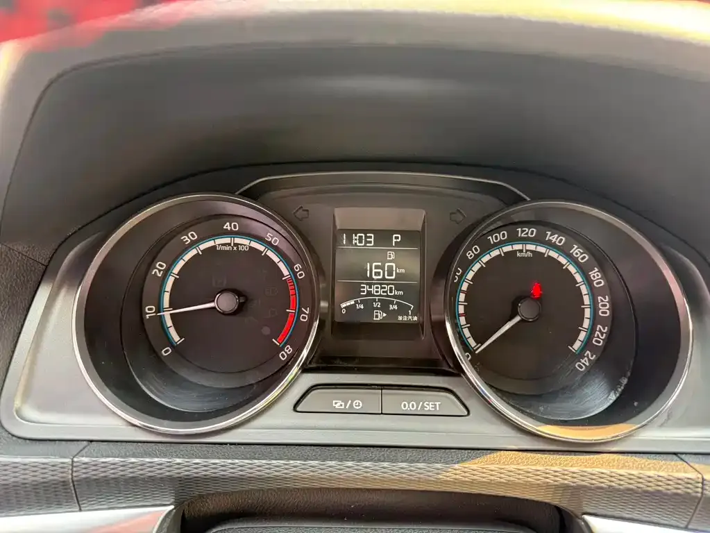 Skoda Kamiq — фото 9