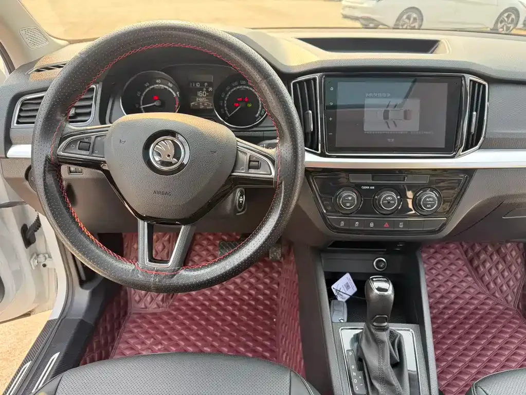 Skoda Kamiq — фото 4