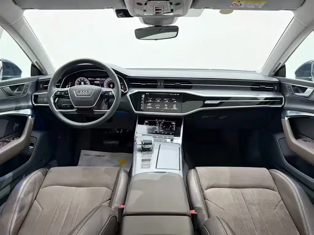 Audi A7L — фото 6