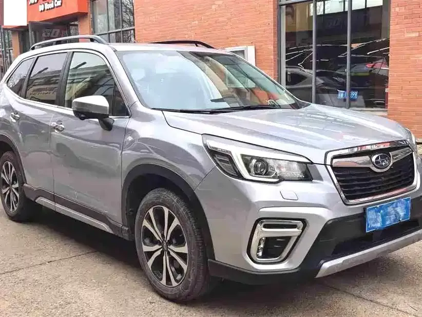 Subaru Forester — фото 10