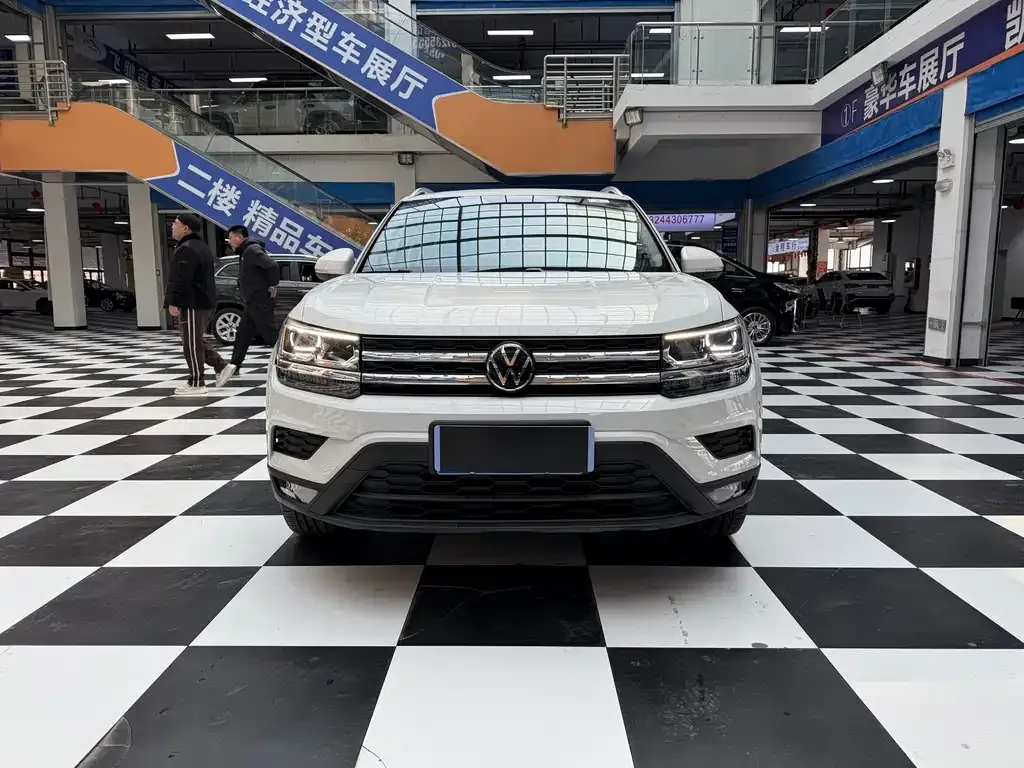 Volkswagen Tharu — фото 4