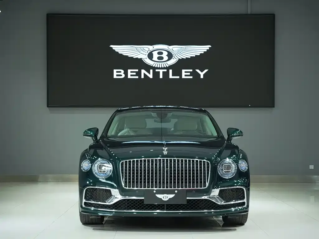 Bentley Flying Spur — фото 8