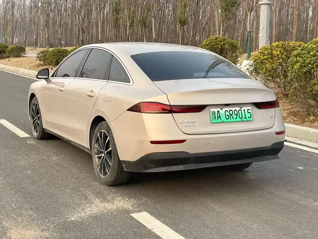 Roewe D7 — фото 5